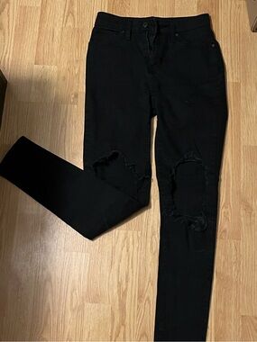 Levi’s 721 High Rise Black Ripped Skinny Women’s Jeans